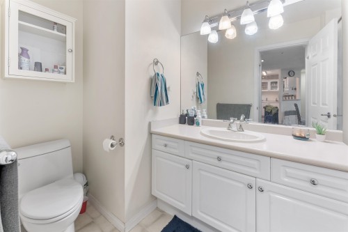 406-12155 75A Avenue, Surrey, BC - Indoor Photo Showing Bathroom