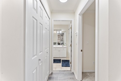 406-12155 75A Avenue, Surrey, BC - Indoor Photo Showing Other Room