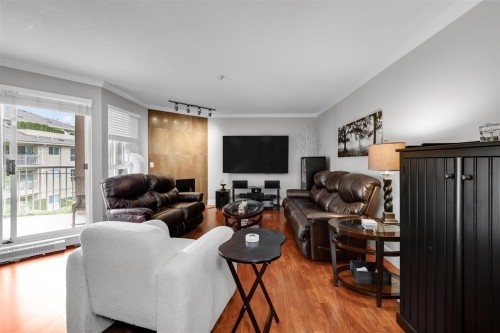 316-13733 74 Avenue  Surrey, BC V3W 1B8