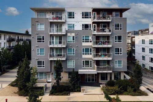 118-13963 105 Boulevard  Surrey, BC V3T 0M9