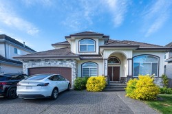 14465 74 Avenue Surrey, BC V3S 0R8