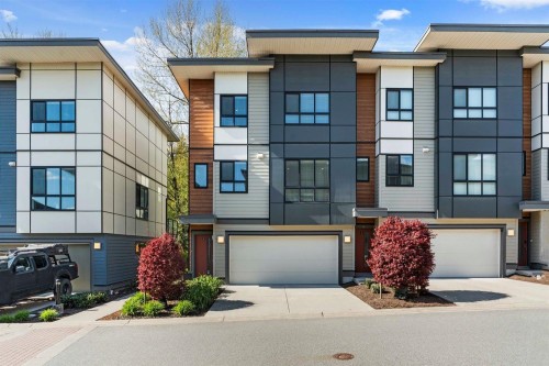 6-1968 Parallel Road N, Abbotsford, BC - Outdoor With Facade