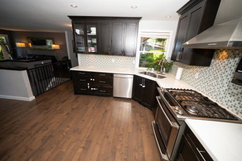 6545 Sunshine Drive, Delta, BC - Indoor Photo Showing Kitchen With Double Sink With Upgraded Kitchen