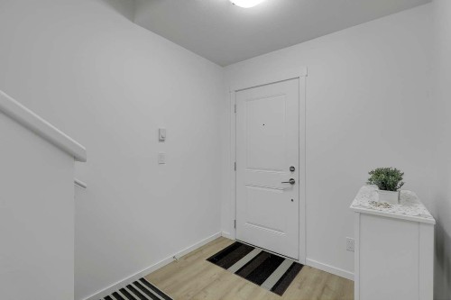 8-10433 158 Street, Surrey, BC - Indoor Photo Showing Other Room