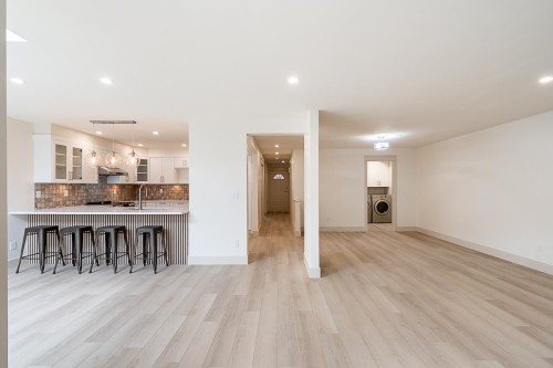 1304-21937 48 Avenue, Langley, BC - Indoor