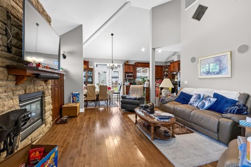 19686 73A Avenue, Langley, BC - Indoor Photo Showing Living Room With Fireplace
