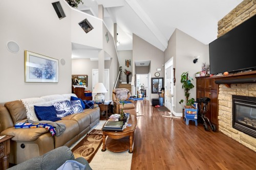 19686 73A Avenue, Langley, BC - Indoor Photo Showing Living Room With Fireplace