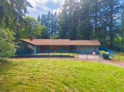 2451 141 Street Surrey, BC V4P 2E5