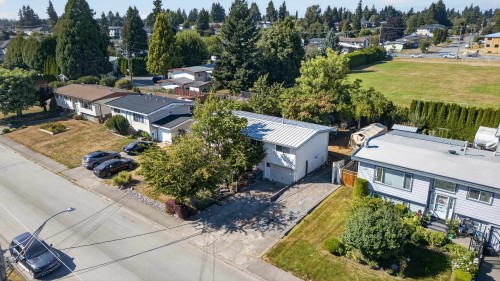 32539 Pandora Avenue  Abbotsford, BC V2T 3S7