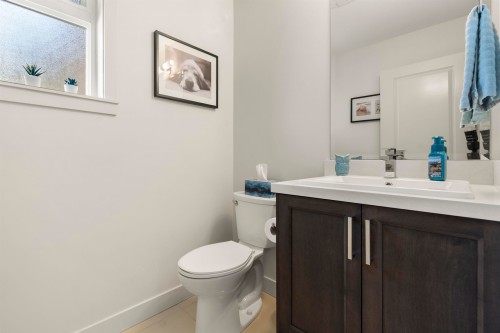 5-35846 Mckee Road, Abbotsford, BC - Indoor Photo Showing Bathroom