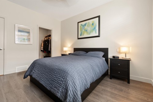 5-35846 Mckee Road, Abbotsford, BC - Indoor Photo Showing Bedroom