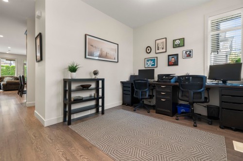 5-35846 Mckee Road, Abbotsford, BC - Indoor Photo Showing Office