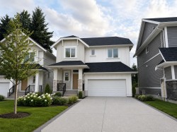 27733 Track Place Abbotsford, BC V4X 0C7