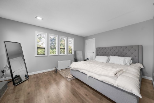 16212 56 Avenue, Surrey, BC - Indoor Photo Showing Bedroom