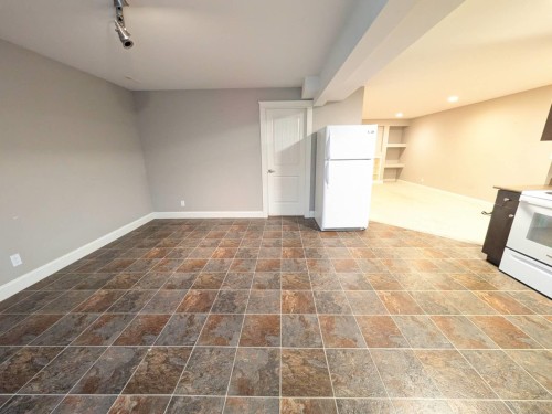 BSMT-211XX 83a Ave Avenue , Langley, BC V2Y 0C4 3