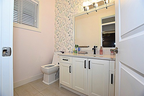 4376 Stephen Leacock Drive, Abbotsford, BC - Indoor