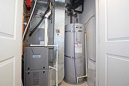 4376 Stephen Leacock Drive, Abbotsford, BC - Indoor Photo Showing Basement