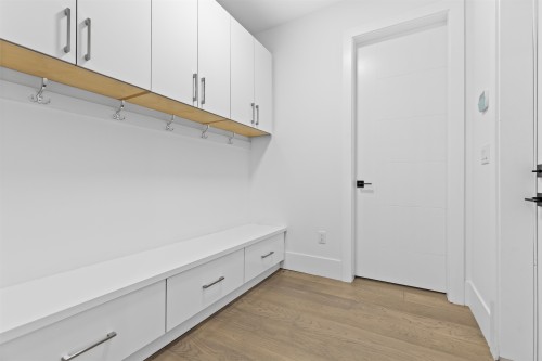 16633 Bell Road, Surrey, BC - Indoor Photo Showing Other Room
