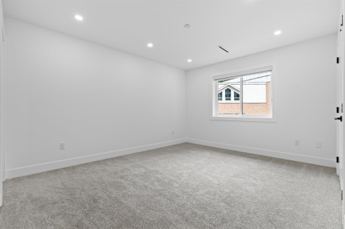 16633 Bell Road, Surrey, BC - Indoor Photo Showing Other Room