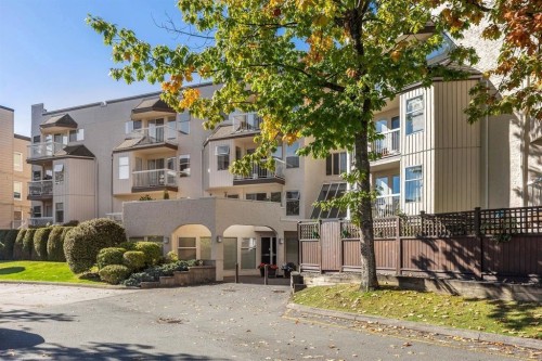 210-1860 Southmere Crescent E, Surrey, BC 