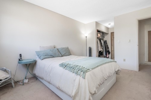 210-1860 Southmere Crescent E, Surrey, BC 