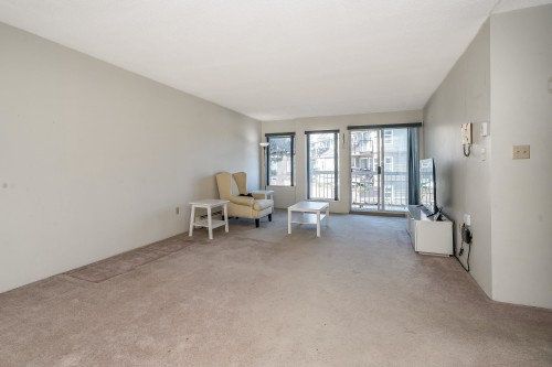 210-1860 Southmere Crescent E, Surrey, BC 