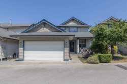 19-18868 69 Avenue Surrey, BC V4N 5K7