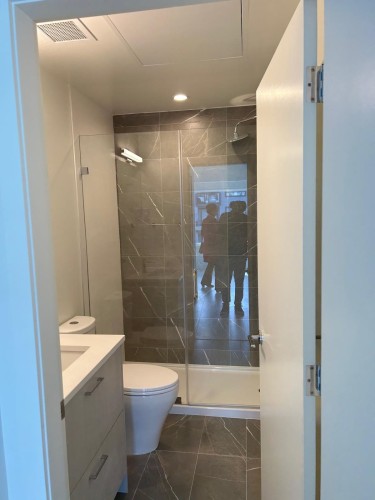 113-2425 166 Street, Surrey, BC - Indoor Photo Showing Bathroom