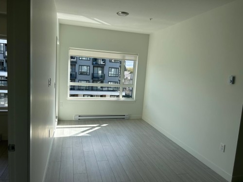 113-2425 166 Street, Surrey, BC - Indoor Photo Showing Other Room