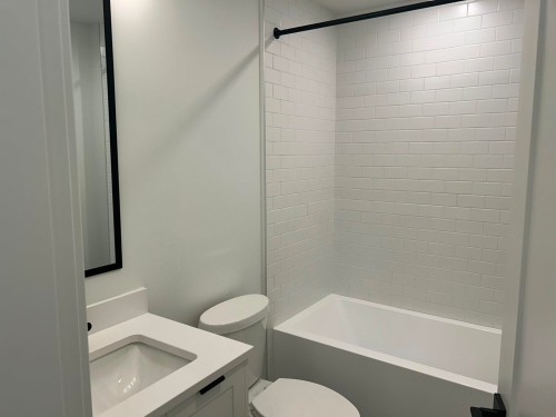 113-2425 166 Street, Surrey, BC - Indoor Photo Showing Bathroom