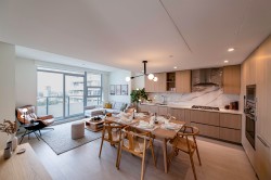 3406-13768 100 Avenue Surrey, BC V3T 0V2