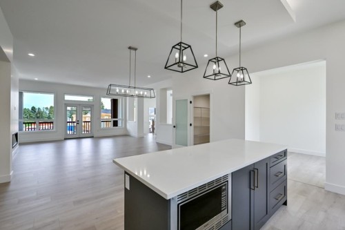 10113 Elderberry Crescent, Surrey, BC - Indoor Photo Showing Kitchen