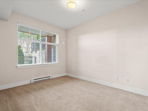 101-14605 Mcdougall Drive, Surrey, BC - Indoor Photo Showing Other Room