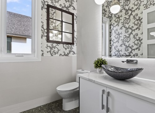 18610 57 Avenue, Surrey, BC - Indoor Photo Showing Bathroom