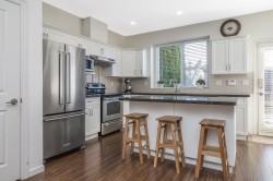 20854 72 Avenue  Langley, BC V2Y 0J1
