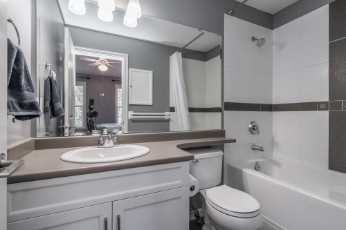 20854 72 Avenue, Langley, BC 