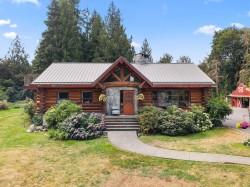 7275 253 Street  Langley, BC V4W 1V1