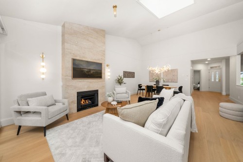 65-2533 152 Street, Surrey, BC - Indoor Photo Showing Living Room With Fireplace