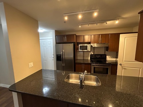 19388 65 Avenue , Surrey, BC V4N 5S1 4