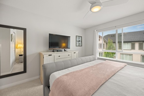 31-30930 Westridge Place, Abbotsford, BC - Indoor Photo Showing Bedroom
