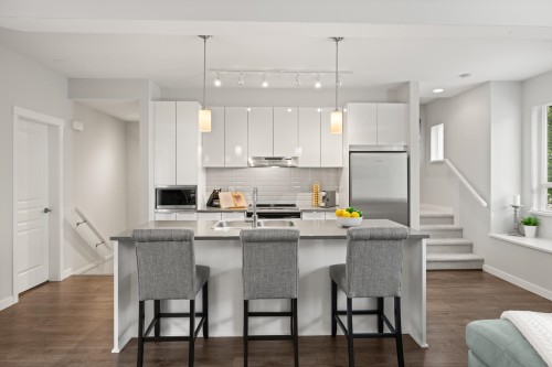 31-30930 Westridge Place, Abbotsford, BC - Indoor Photo Showing Kitchen With Stainless Steel Kitchen With Double Sink With Upgraded Kitchen