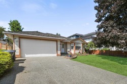 18555 57 Avenue  Surrey, BC V3S 7T1