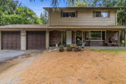 23338 56 Avenue  Langley, BC V2Z 2P7