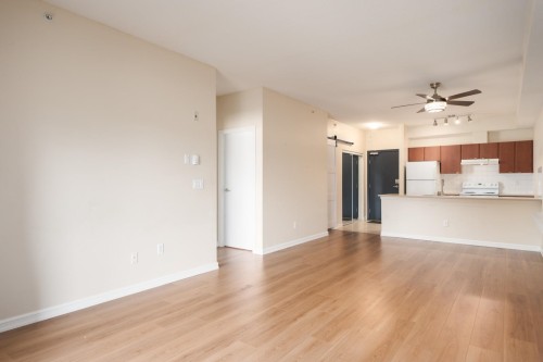 411-10088 148 Street , Surrey, BC V3R 3M9 5