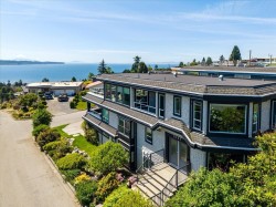 1087 Finlay Street  White Rock, BC V4B 4K7
