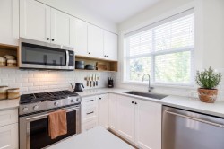 54-27735 Roundhouse Drive  Abbotsford, BC V4X 0B9