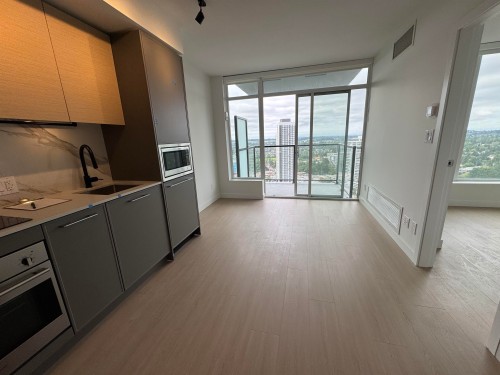28XX-13745 George Junction , Surrey, BC V3T 0V8 5
