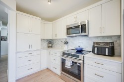 208-32075 George Ferguson Way Abbotsford, BC V2T 2K7