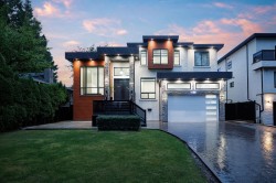 8995 Queen Mary Boulevard  Surrey, BC V3V 6R2