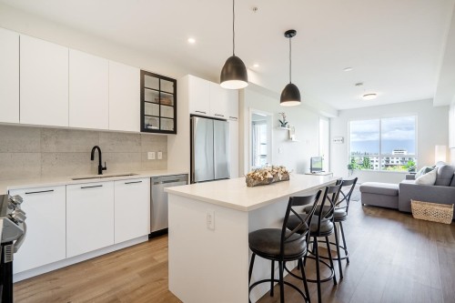 416-8117 200a Street  Langley, BC V2Y 3W9
